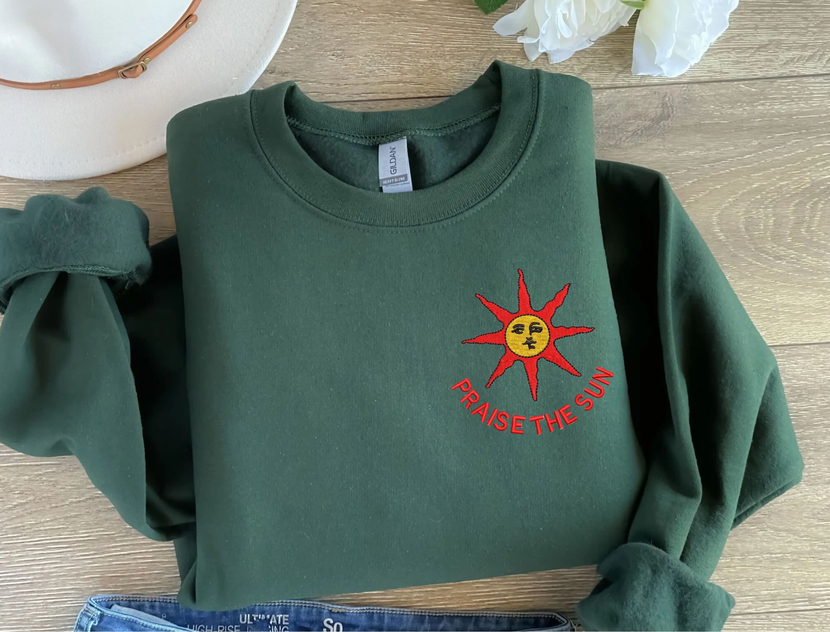 Praise the Sun Embroidered Sweatshirt – Solaire Dark Souls Hoodie – Cozy Gamer Gift for Him or Her – Geeky Fan Apparel