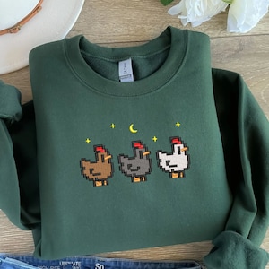 EMBROIDERED Stardew Valley Chicken Sweatshirt, Perfect Gift for Gamers, Stand out with Gaming-inspired Fashion, Handcrafted Gaming Apparel