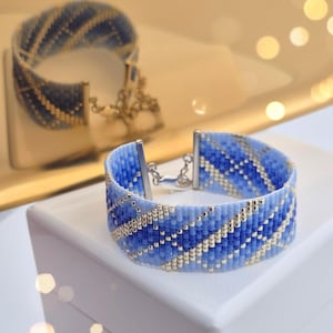 Miyuki Delica Bead Loom Bracelet Pattern: Blue Silver Ombre (PDF Pattern