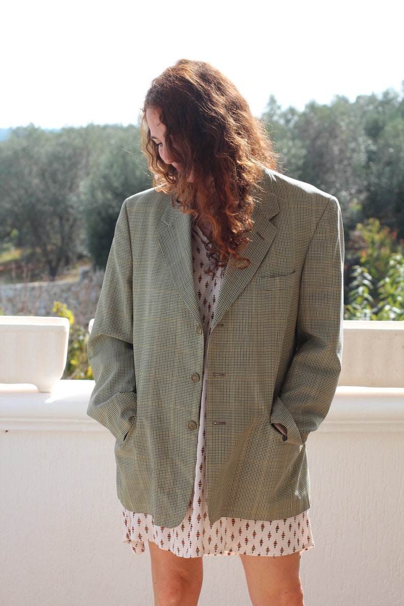 VINTAGE GREEN BLAZER /// Vintage Blazer with sartorial tailored design, Unisex blazer, Fall Jacket great for layering image 4