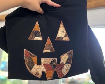 Quilted Patchwork Jack O Lantern Halloween Sweatshirt Embroidered Patchwork Fall Cottagecore Crewneck
