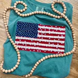 Embroidered USA Flag Appliqué Tee Shirt Comfort Colors Vintage Lace Raggy Shabby Chic Floral Pattern Cute Casual Fourth of July Patriotic