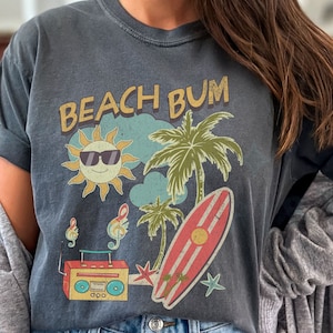 Beach Bum Retro Comfort Colors T-shirt Surf Coastal Casual Wear Beach Lovers Old School Beachwear Shirt Laid Back Paradise Classic Sun Tee