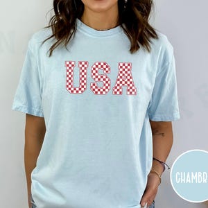 Retro USA Patterned T-shirt Comfort Colors American Pride Vintage Distressed Trendy Tee Summer Casual National Patriotic Wear Red White Blue Chambray