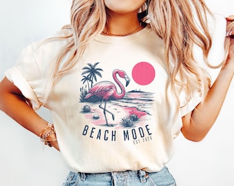 Beach Summer Flamingo T-shirt Women's Comfort Color Palm Tree Graphic Serene Beachwear Summer Top Casual Beach Lover Sunset Tropical Shirt