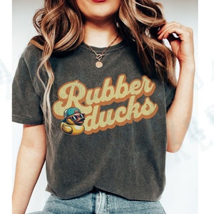 Rubber Duck Lover Gift T-shirt Retro Vintage Style Quirky Duckie Shirt Collectible Duck Merchandise Tee Summer Playful Cool Ducks Unique Top