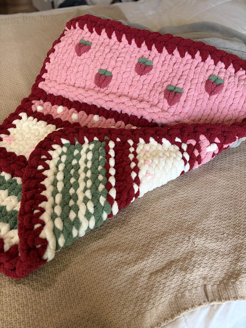 Sitemapcdatahttpabckniqoocomthe Cozy Cottage Knitted Throw Strawberry