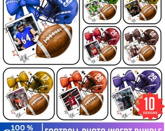 Op de afbeelding: Een verzameling van 10 voetbalthema-ontwerpen. Elk ontwerp bevat een voetbalhelm, een voetbal, een strik en een foto van een speler. De tekst "FOOTBALL PHOTO INSERT BUNDLE" is zichtbaar.