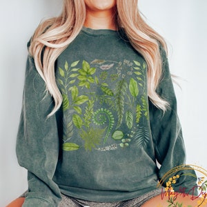 Botanical Sweatshirt Comfort Colors Plant Lover Gift Vintage Botanical Oversized Sweatshirt Crewneck Wildflowers Shirt Fern Plant Sweatshirt