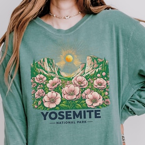 Yosemite Shirt, Yosemite T Shirt, Vintage Yosemite Shirt, National Park Shirt, Yosemite Mountain Hiking Shirt, Yosemite Gift, Half Dome, A35