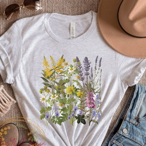 Pressed Flowers Wildflowers T shirt Botanical Gardening Shirt Summer Shirt Spring Tees Spring Flowers T shirt Cottagecore Shirt Plant Shirt