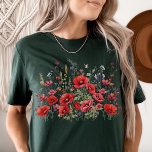 Camiseta de flores silvestres, camiseta de flores, camiseta de amapola roja, camiseta de flor de amapola, flores de nacimiento de amapola, regalo de nacimiento de agosto, camisetas con gráficos florales bohemios