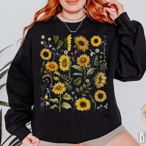Sunflower Sweatshirt, Sunflower Gift, Sunflower Shirt, Womens Sweatshirt, Floral Crewneck, Vintage Sweatshirt, Cottagecore Shirt, Floral Tee