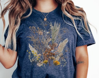 Wildflowers Shirt, Vintage Botanical Tee, Floral Tshirt, Floral Nature T-shirt, Garden Lover Gift, Boho, Flower Lover Tee, Cottagecore Shirt