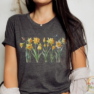 Daffodil Shirt, Daffodil Gifts, Vintage Botanical Cottagecore Garden Lover Gifts for Her, Flower Shirt, Cottagecore Minimalist for Women