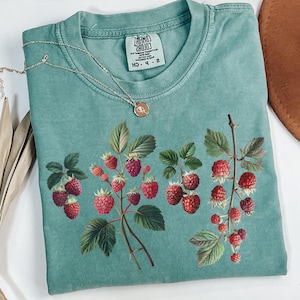Raspberries Raspberry Cottagecore T-shirt, Retro Raspberry Graphic Tee Shirt, Vintage Fruit and Berries Tshirt Vintage Fruit Nature Shirt