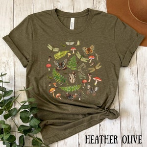 Moth Shirt, Vintage Insect Oversized Tshirt, Goblincore Bug Shirt,  Cottagecore Shirt, Entomology Shirt, Dark Academia Shirt, Insect Shirt