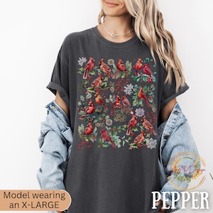 Vintage Cottagecore Christmas Shirt Red Cardinal Shirt Goblincore Nature Lover Shirt Bird Shirt Bird T-shirt Bird Lover Gift Bird Lover Tee