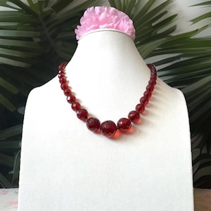 ベークライトのネックレス　ヴィンテージ Cherry Amber Color ベークライトのネックレス : 満月アンティーク