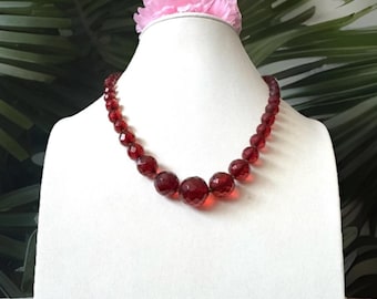 Vintage & Stunning Art Deco Faceted,Graduated And Hand Knotted Red Cherry Bakelite Necklace 18”inch Long And 20grams
