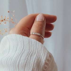 Fidget Ring Sterling Silver/9k gold/14k goldfilled, Stress Ring, Worry Ring, Dainty ADHD Ring Band with Running Rotating Beads and Rings