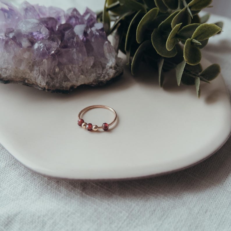 Anillo de plata o oro antiestrés de 14k con granate hesonita y perlas rotativas para aliviar la angustia y el ADHS imagen 5