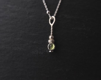 Fidget Pendant, Anti-stress Necklace, ADHD pendant with Peridot in Sterling Silver with Running & Rotating Beads, Pendulum Silver Pendant