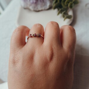 Anillo de plata o oro antiestrés de 14k con granate hesonita y perlas rotativas para aliviar la angustia y el ADHS imagen 4
