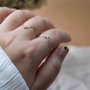 Invisible Crown Dainty Sterling Silver/Gold Filled Anti Stress Ring Thin Band, Running and Rotating Rings to Help with Anxiety Stress ADHD