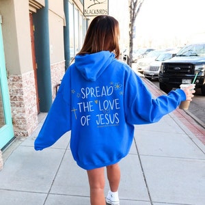 Spread The Love Of Jesus Hoodie Y2K Christian Hoodie Trendy Jesus Sweatshirt Retro Oversized Hoodie Religious Apparel Christian Streetwear