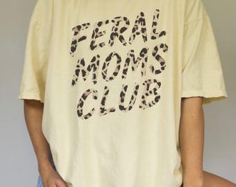 Camiseta Feral Mom Club Camiseta divertida para mamá Camiseta moderna para mamá Camiseta Comfort Colors Regalo para mamá Camiseta Feral Leopard Mom Regalo para mamá Camiseta retro para mamá