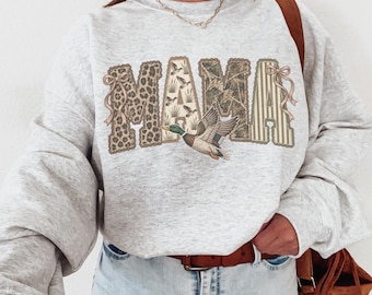 Duck Hunting Mama Sweatshirt Preppy Camo Mama Crewneck Camouflage Mama Graphic Sweater Outdoors Mothers Day Gift Retro Mom Tee