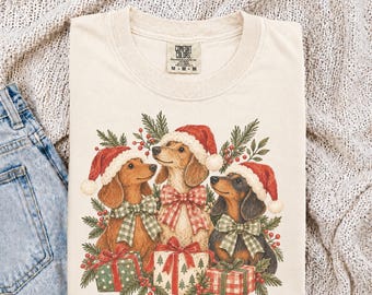 Dachshund Shirt Christmas Cute Dachshund Mom Tshirt  Weiner Dog Mom Gift Ideas Doxie Mom Holiday Shirt  Women