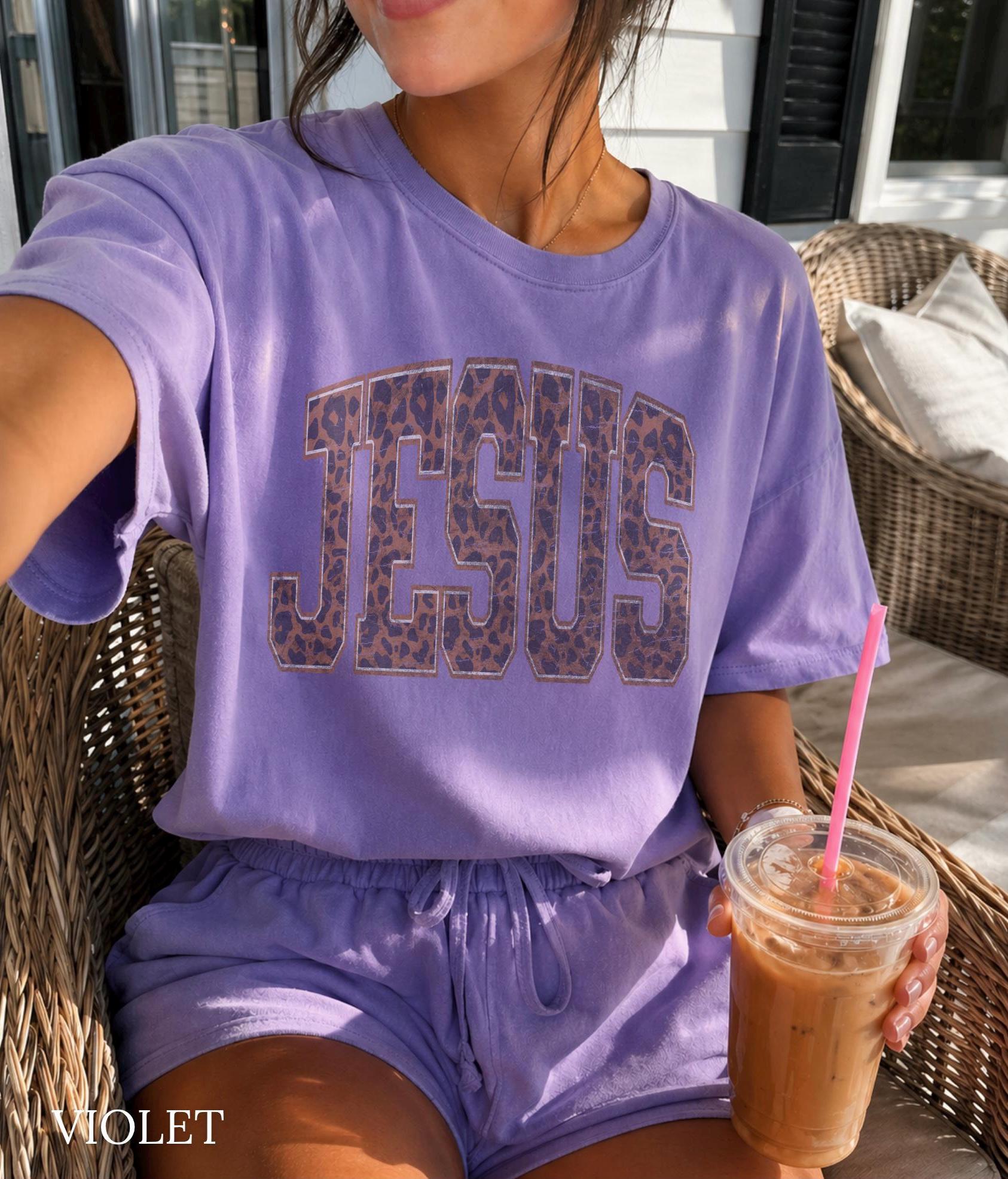 Leopard Jesus Shirt Christian Graphic Tee Comfort Colors Oversized Tshirt Trendy Faith Based Apparel Vintage Religious Shirt for Women
