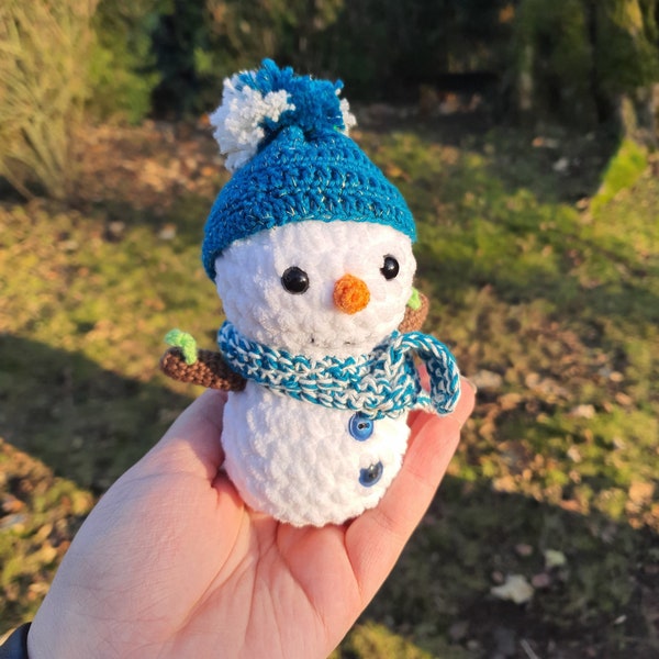 Petit bonhomme de neige au crochet -Fait main