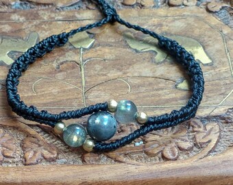 Labradorite macrame bracelet black gold brass beads | Festival jewelry | Minimalist jewelry | Hippie | Boho | Indian jewelry