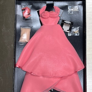 Conjunto de vestido GENE DOLL Tango Fashion para Gene Doll por Mel Odom para a coleção Ashton-Drake