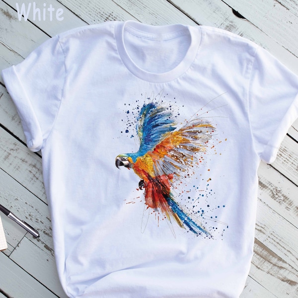 Parrot T-shirt. Parrot Lover Shirt. Watercolour Parrot Painting Shirt. Cool Style Parrot T-shirt. Bird Art. Tropical Bird Lovers Tshirt