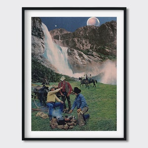 Cowboy Camp Collage Art - Stampa surreale di collage di cowboy vintage, arredamento occidentale degli anni &#39;70, arte da parete retrò anni &#39;60, opere d&#39;arte kitsch, collage estetico