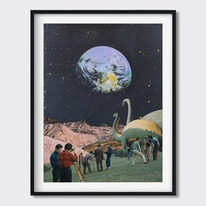 Impresión de arte de collage de dinosaurios - Collage vintage surrealista, cartel de futurismo retro, obra de arte estética del espacio cósmico, arte de pared de los años 60, decoración retro de los años 70