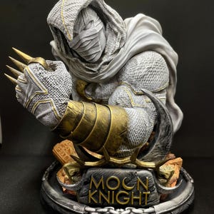 Moon Knight Bust Figure (Fan-Art) | 23 cm | Painted Gifted idea | 8k Print