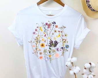 Vintage Pressed Flowers Tshirt, Boho Wildflowers Cottagecore Shirt, Floral Graphic Tee, Pastel Floral Nature Shirt, Botanical Tee, Gift Idea