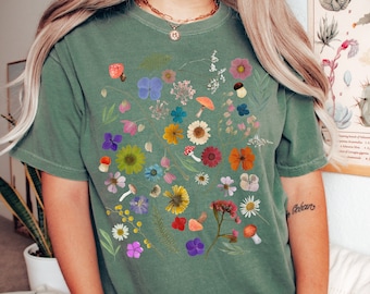Comfort Colors® Vintage Pressed Flowers Tshirt, Boho Wildflowers Cottagecore Shirt, Flower Shirt Aesthetic , Pastel Floral Nature Shirt