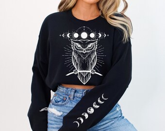 Pull à col rond, phases de lune hibou, imprimé sur les manches, sweat-shirt phases de lune mystiques, pull céleste, sweat-shirt spirituel pour femme, lune et étoiles