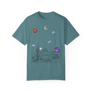 Camisa celestial Comfort Colors®, camiseta lunar, camiseta Star Galaxy, camisa mística de fase lunar, camiseta de astronomía de astrología, camiseta gráfica lunar Blue Spruce
