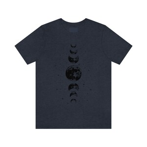 Camisa de fases lunares, camiseta de fase lunar mística, camiseta celestial, camiseta de luna, camiseta de astrología astronómica, ropa de luna mística, idea de regalo Heather Navy