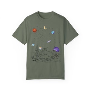 Camisa celestial Comfort Colors®, camiseta lunar, camiseta Star Galaxy, camisa mística de fase lunar, camiseta de astronomía de astrología, camiseta gráfica lunar Moss