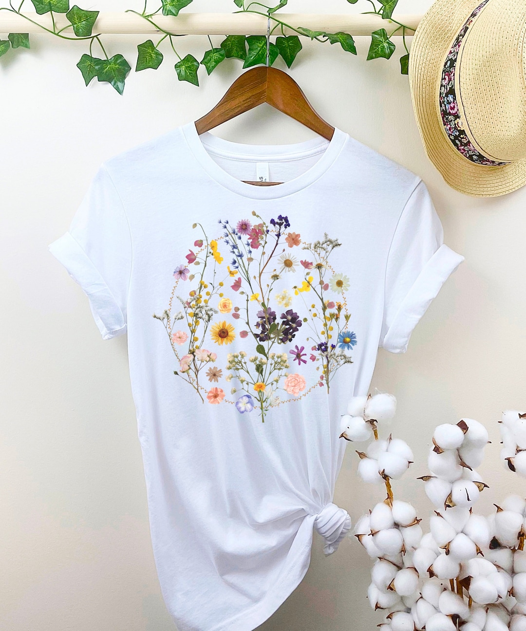 Vintage Pressed Flowers Tshirt, Boho Wildflowers Cottagecore Shirt ...