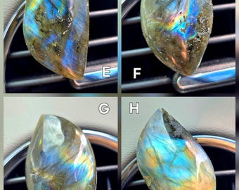 Clipe de labradorita para saída de ar do carro | Cristal de labradorita azul vibrante | Pedra de proteção para decoração de carro | Acessório automotivo espiritual