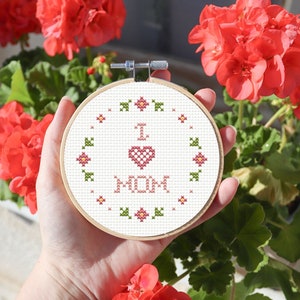 Patrón punto de cruz Día de la Madre, regalo DIY para mamá, patrón punto de cruz frase dulce &quot;I love mom&quot; patrón punto de cruz pequeño PDF